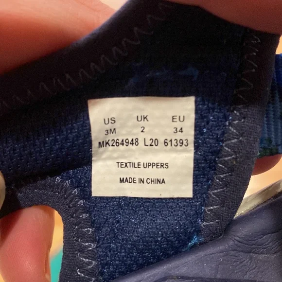 Merrell Sandals size 3M. - Picture 7 of 7